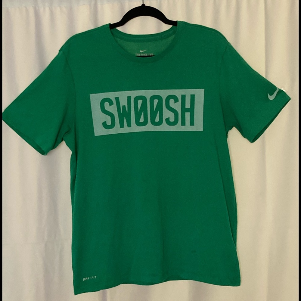 Men’s Nike T-shirt